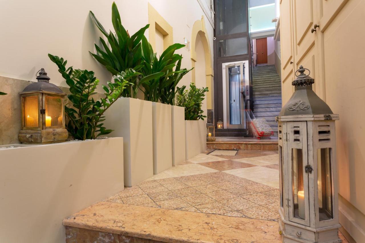 Le Suites Del Duomo CTA Exterior foto